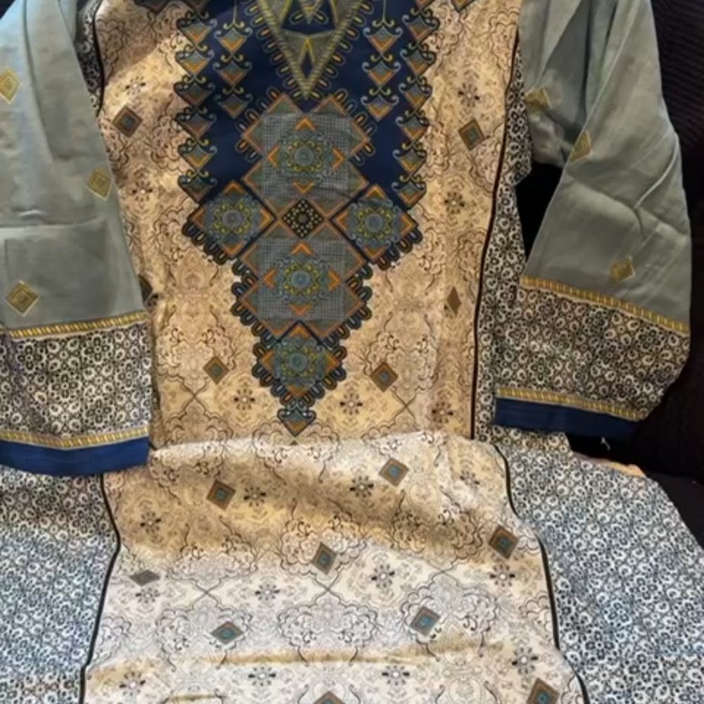 Beautiful soft khadder 3 pcs suit